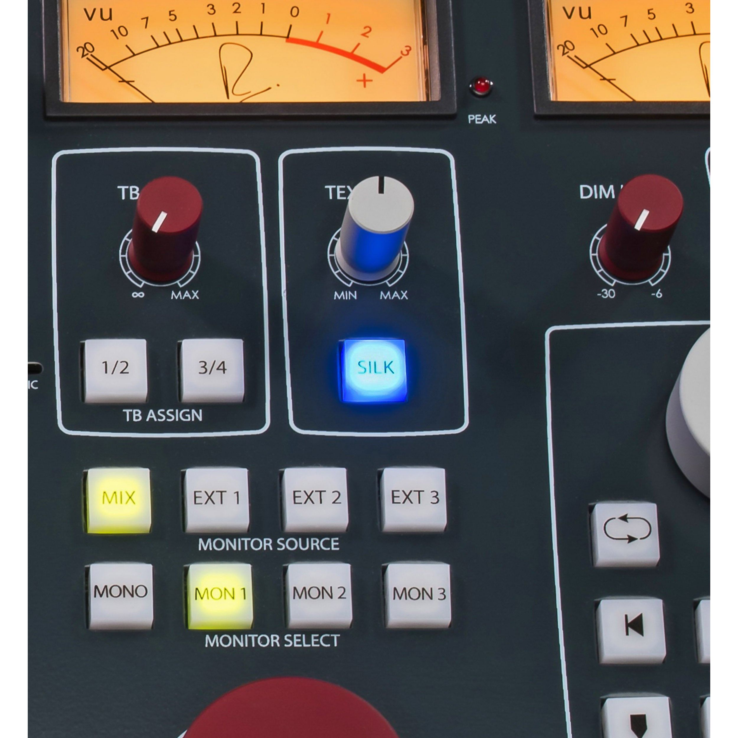 Rupert Neve 5060 Centerpiece - Mixer de sobremesa, 24 x 2 - https://www.cromaonline.cl/