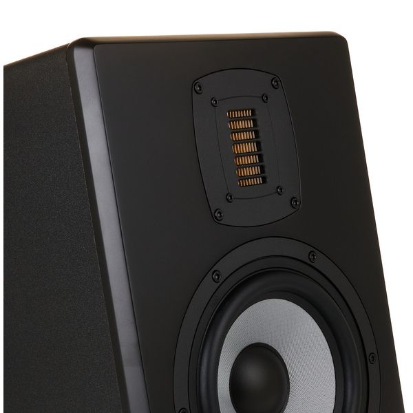 EVE Audio SC2070 - Monitor de estudio activo de 2 vías de 7" (PRE-ORDER)!!! - https://www.cromaonline.cl/