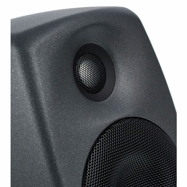 Genelec 8020 D - Monitor de estudio 4 1/8" 50 Watt (PRE-ORDER)!!! - https://www.cromaonline.cl/